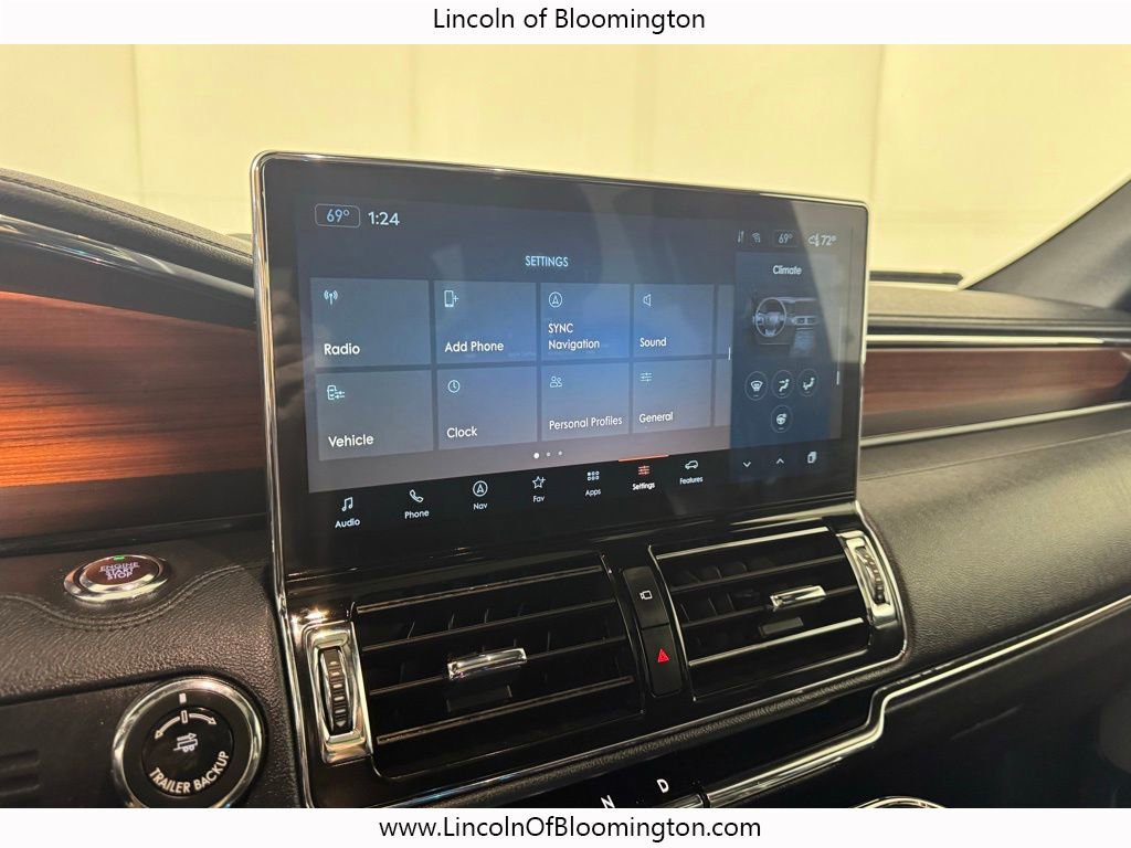 Used 2023 Lincoln Navigator L Reserve AWD/4WD image 40