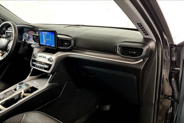 Used 2023 Ford Explorer XLT w/ Equipment Group 202A image 16