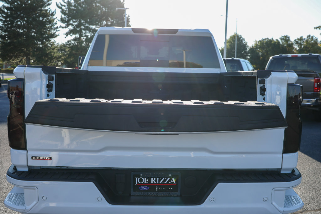 Used 2024 Chevrolet Silverado 2500 LTZ w/ LTZ Plus Package AWD/4WD image 37