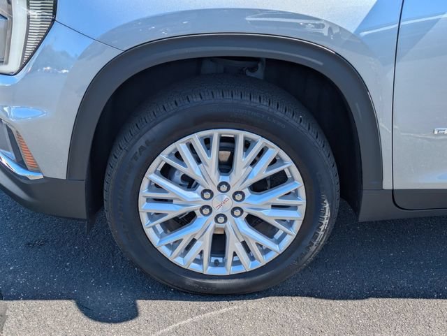 Used 2025 GMC Acadia Elevation w/ Elevation Premium Package FWD image 10