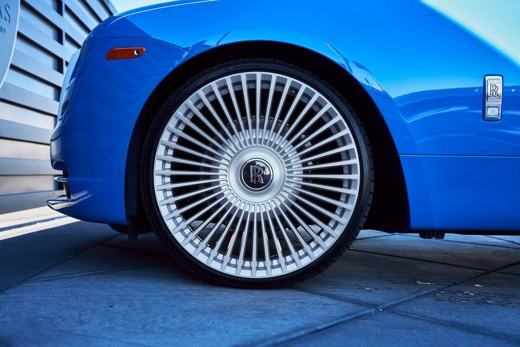 Used 2020 Rolls-Royce Wraith image 3