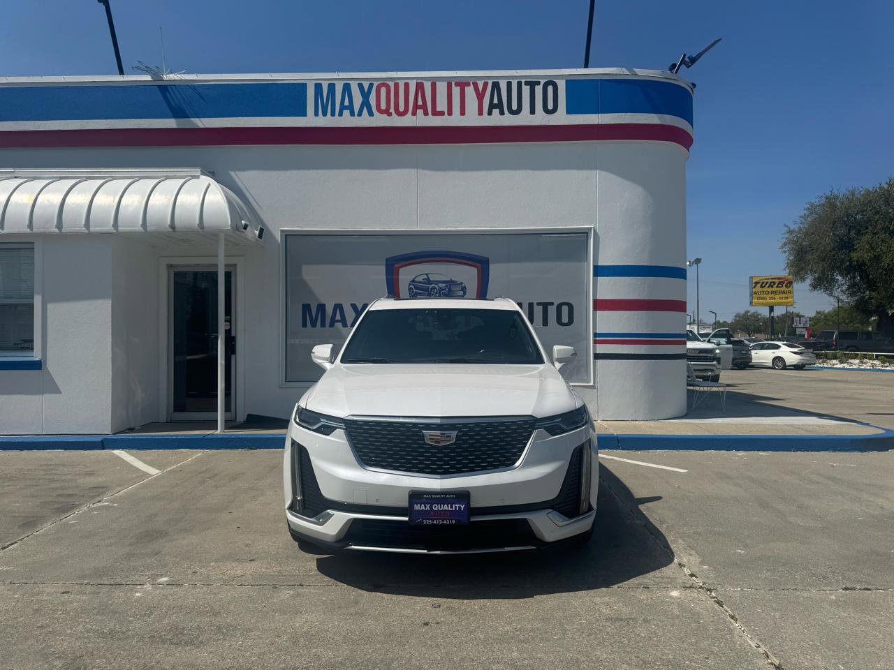 Used 2022 Cadillac XT6 Premium Luxury w/ Technology Package AWD/4WD image 8
