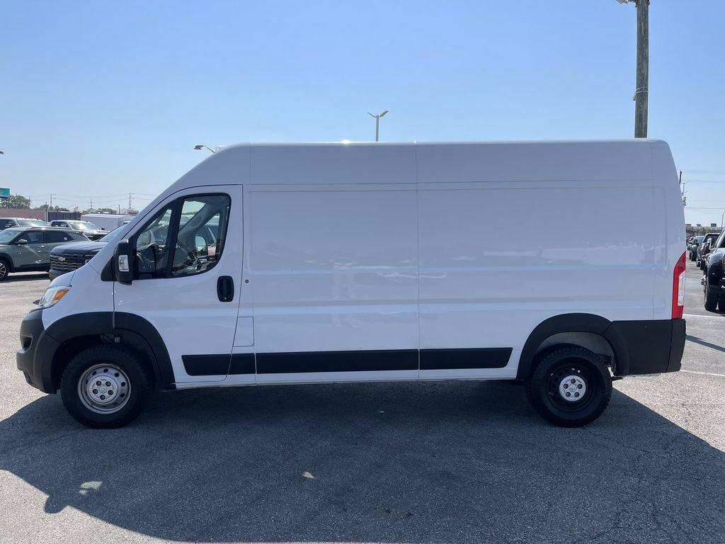 Used 2025 RAM ProMaster 2500 w/ Convenience Group FWD image 2