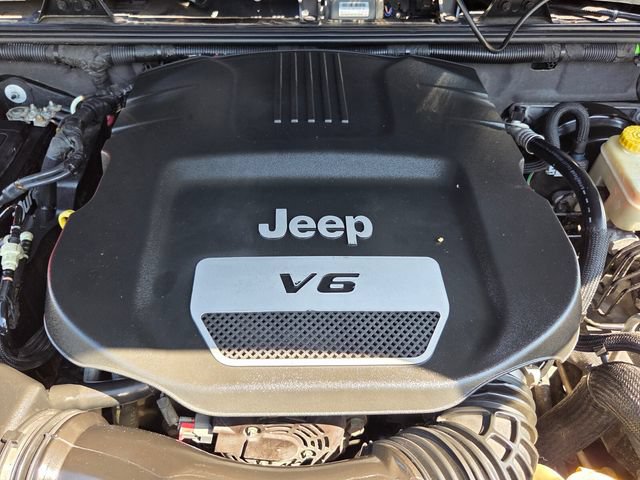 Used 2014 Jeep Wrangler Sport AWD/4WD image 22