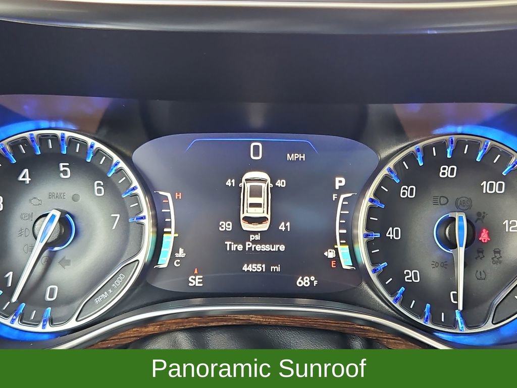 Used 2022 Chrysler Pacifica Limited image 12