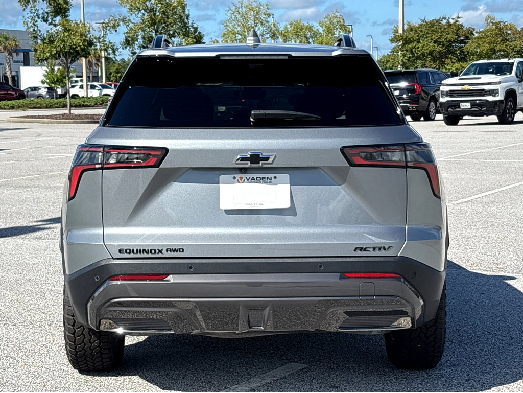 Used 2025 Chevrolet Equinox ACTIV w/ Safety and Technology Package image 23