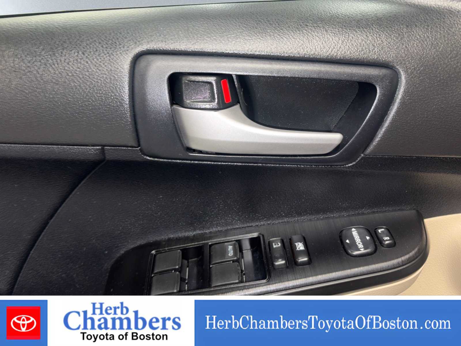 Used 2012 Toyota Camry LE FWD image 11