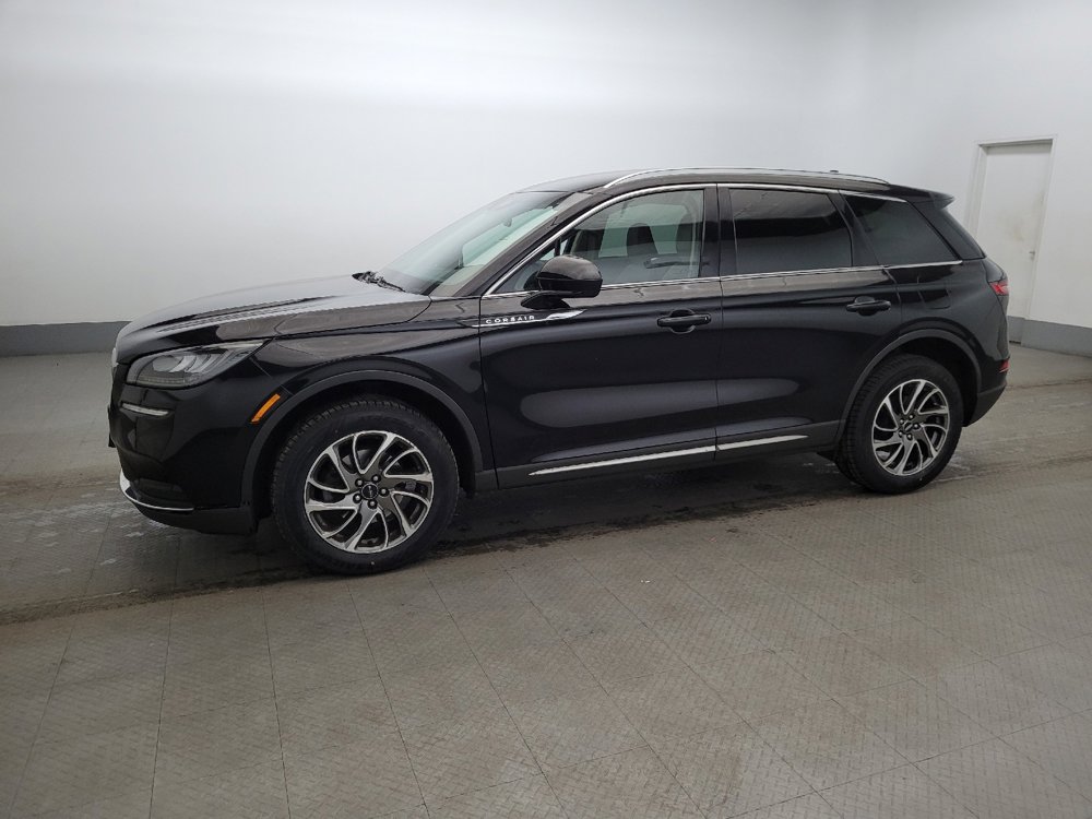 Used 2022 Lincoln Corsair AWD w/ Equipment Group 101A image 2