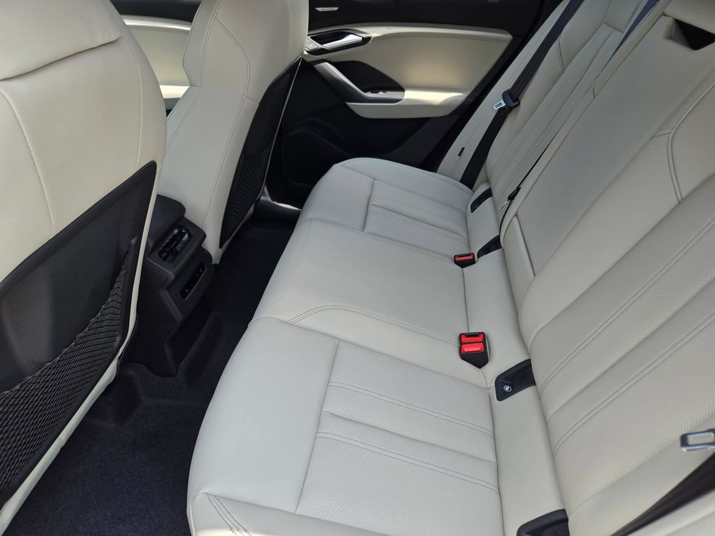 New 2027 Audi Q6 e-tron Prestige AWD/4WD image 36