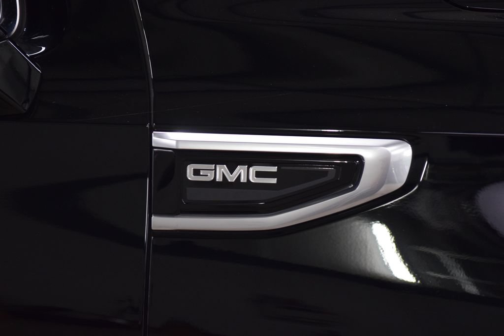 Used 2024 GMC Yukon Denali AWD/4WD image 16