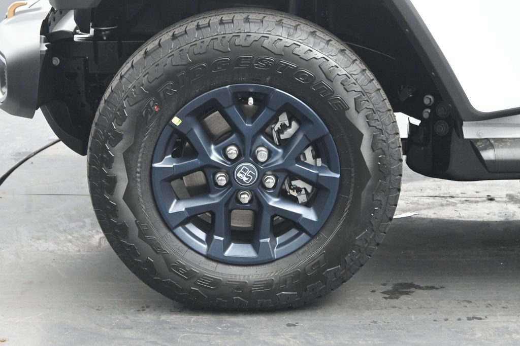 New 2026 Jeep Gladiator Sport AWD/4WD image 31