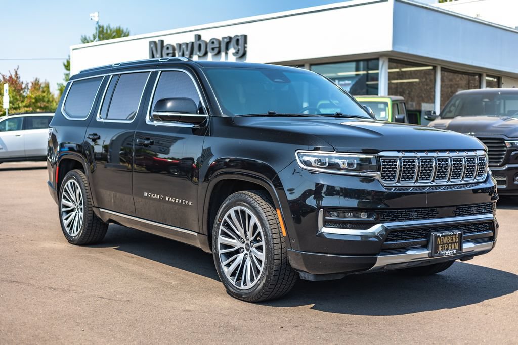 Used 2022 Jeep Grand Wagoneer Series III w/ Flexible Seating Group AWD/4WD image 6