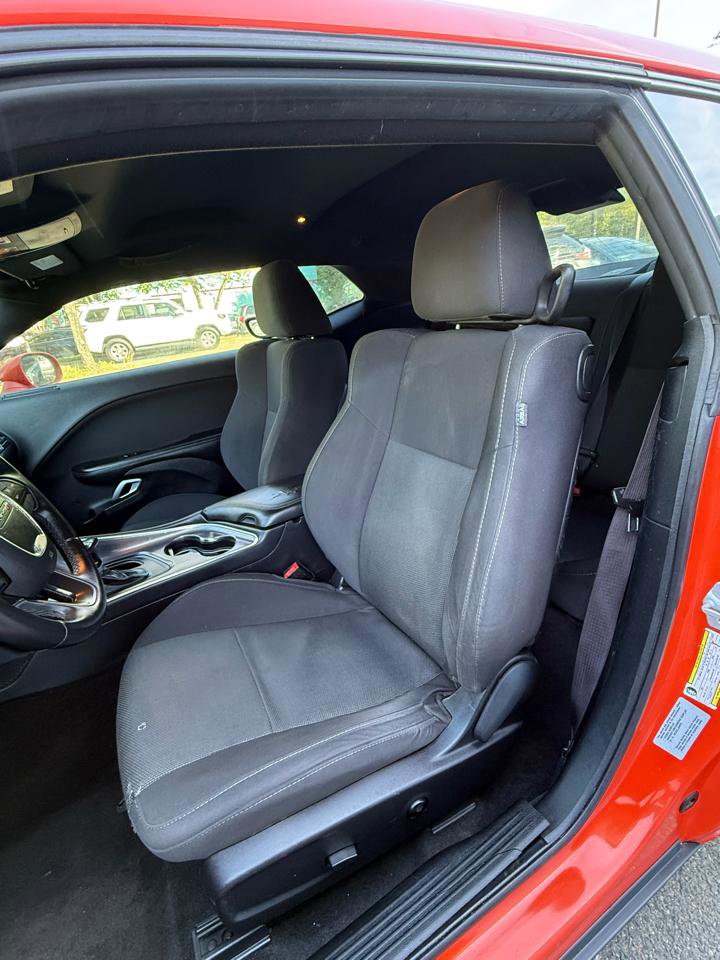 Used 2016 Dodge Challenger R/T Scat Pack RWD image 19