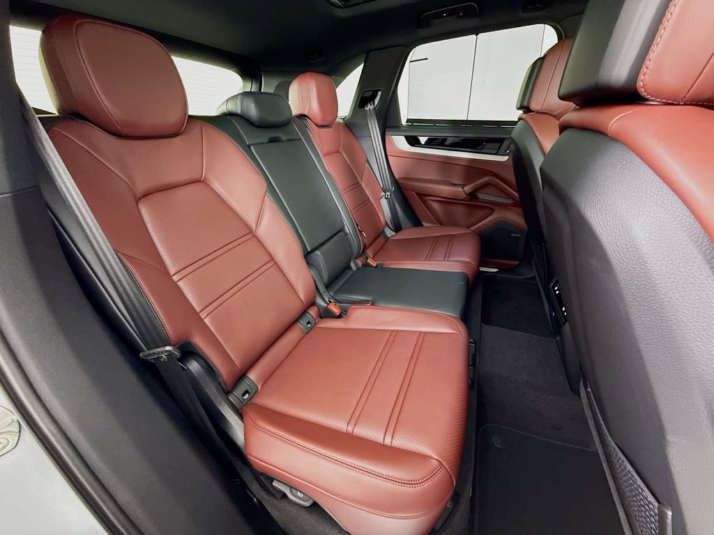 New 2026 Porsche Cayenne S AWD/4WD image 30