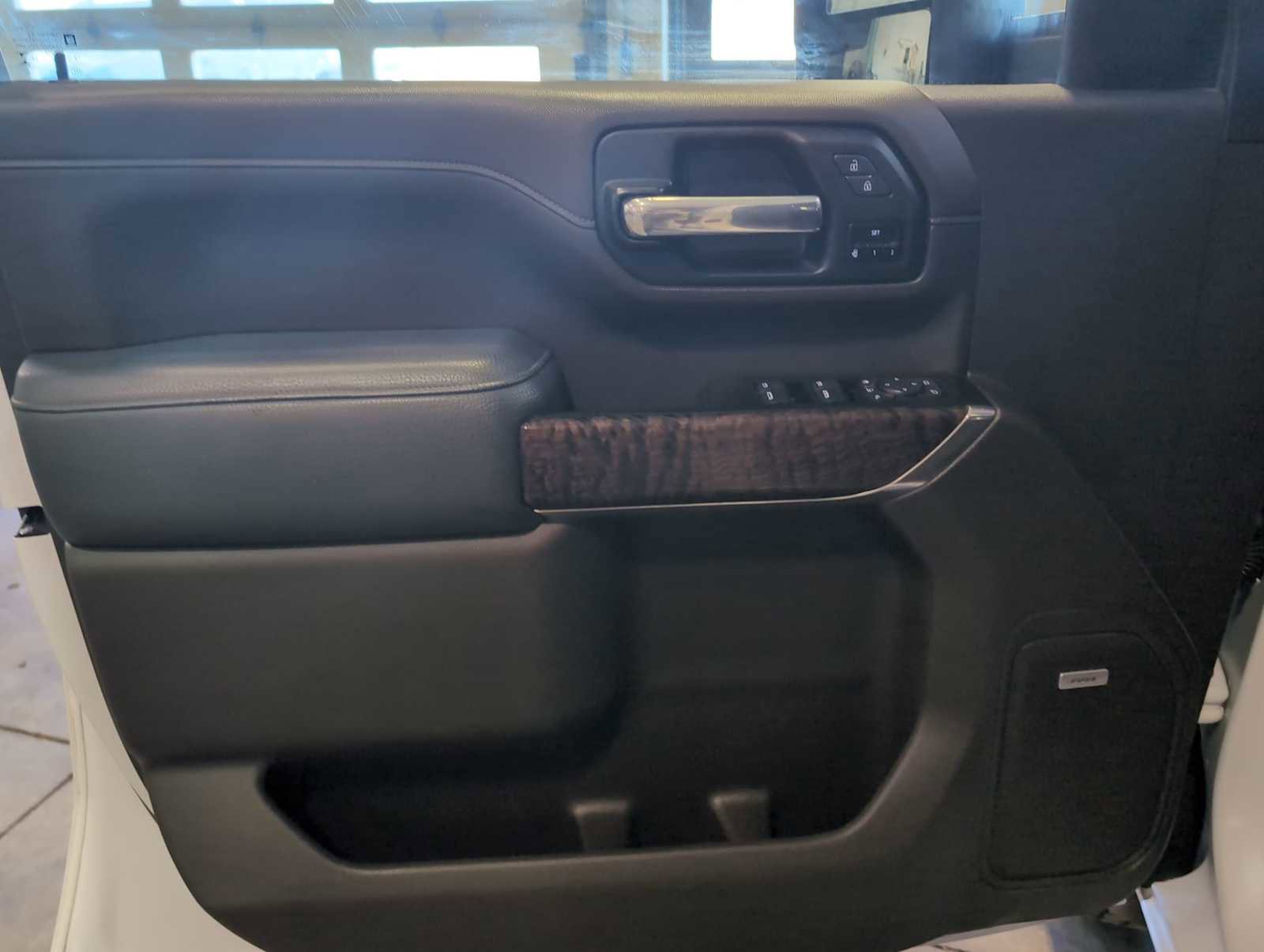 Used 2021 GMC Sierra 3500 Denali w/ Denali Ultimate Package image 23