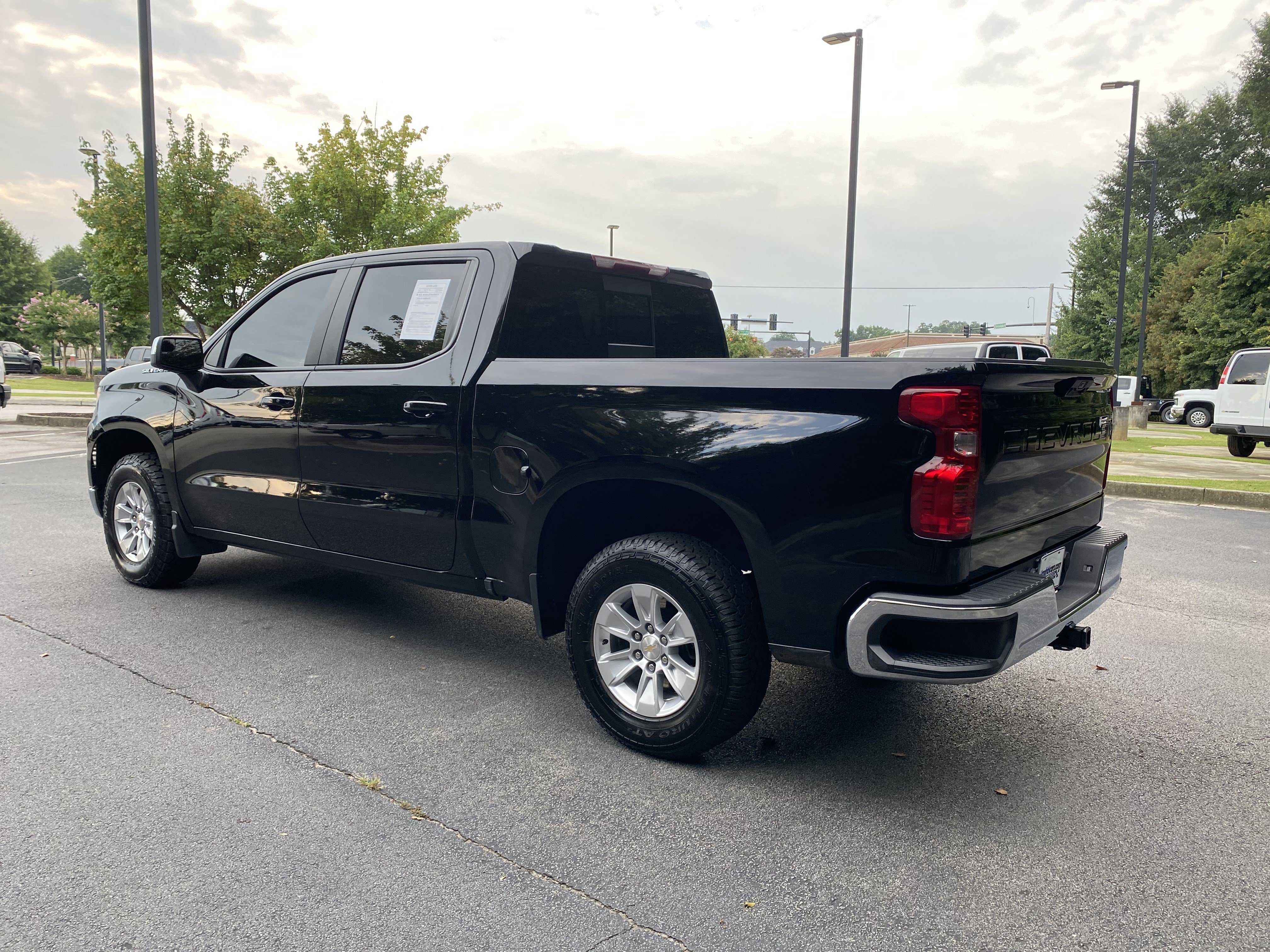 Used 2024 Chevrolet Silverado 1500 LT w/ Convenience Package II RWD image 7