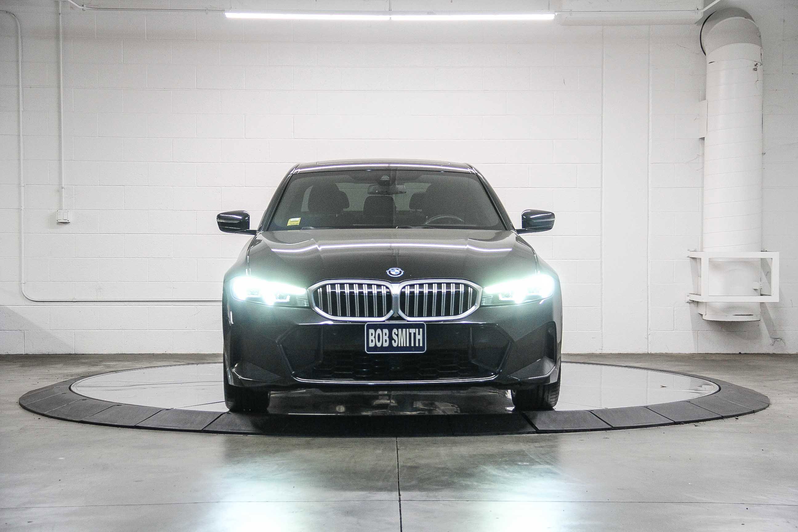 Certified 2023 BMW 330e w/ M Sport Package image 2