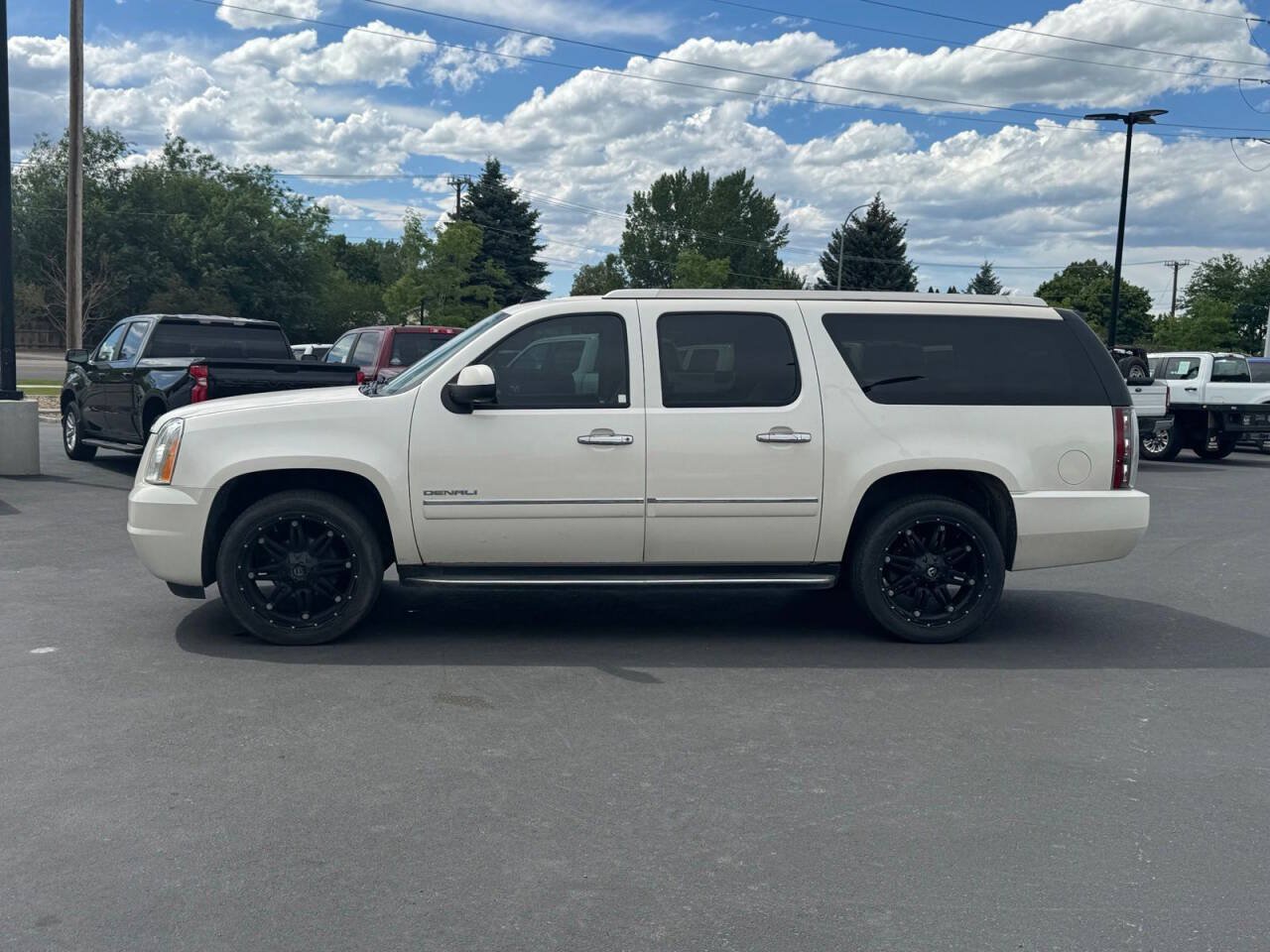 Used 2013 GMC Yukon XL Denali AWD/4WD image 4