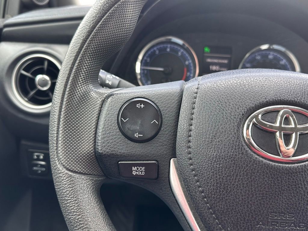 Used 2019 Toyota Corolla LE image 27