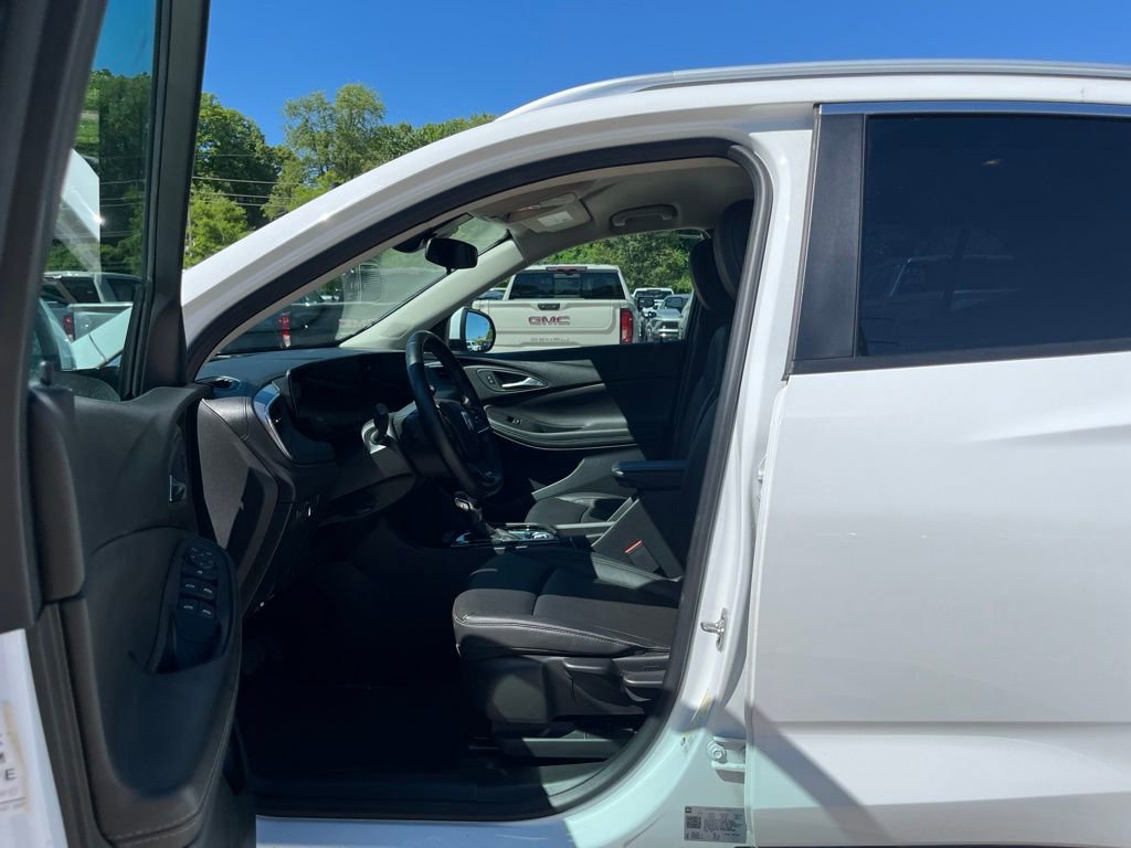 Used 2024 Buick Encore GX Sport Touring AWD/4WD image 19
