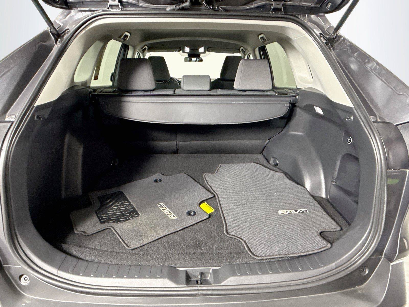 Certified 2025 Toyota RAV4 XLE FWD image 37