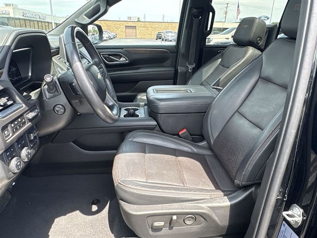 Certified 2023 Chevrolet Suburban High Country w/ Advanced Technology Package AWD/4WD image 19