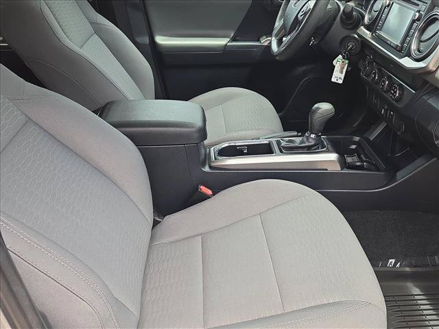 Used 2019 Toyota Tacoma SR5 AWD/4WD image 19