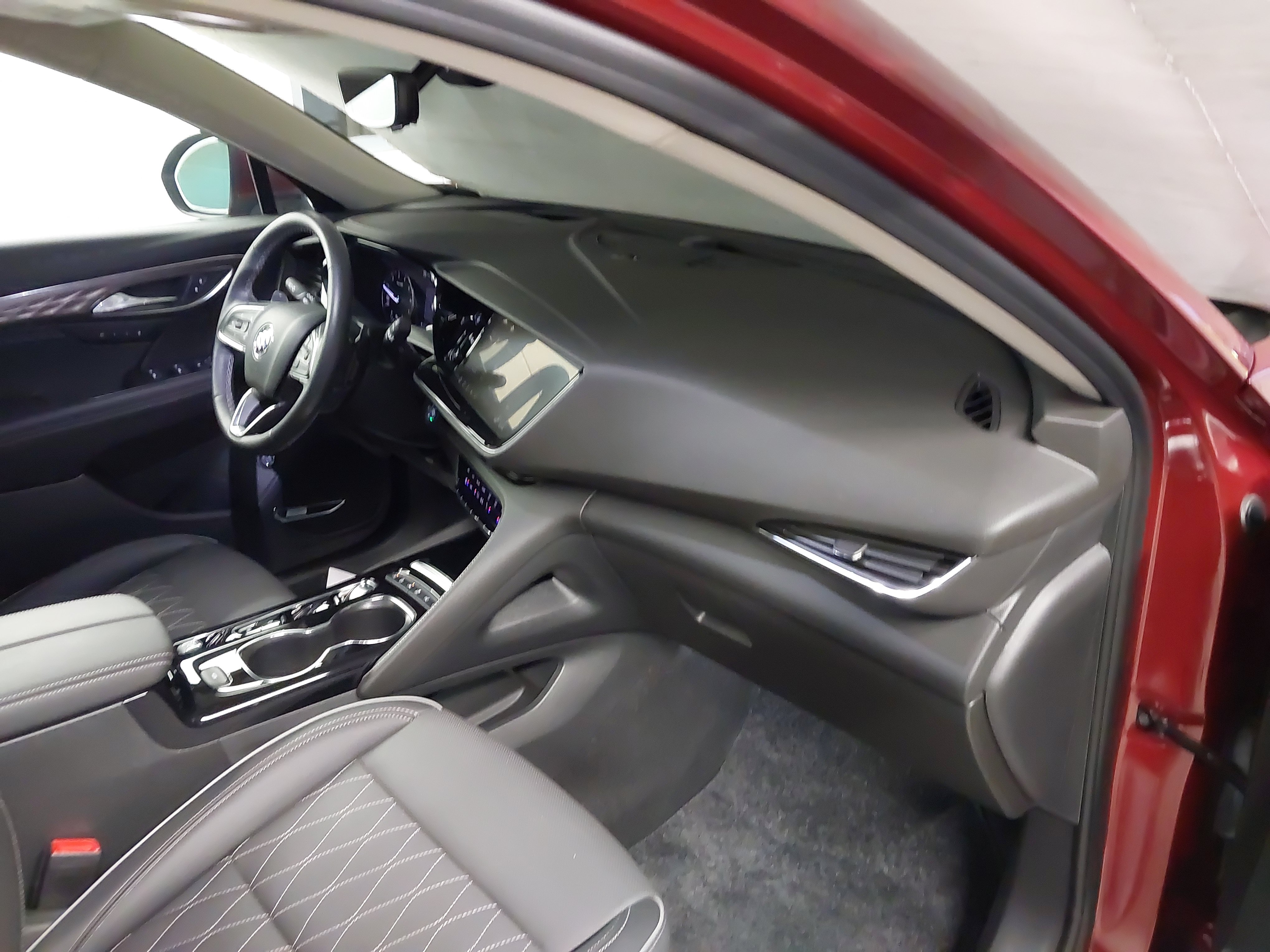 Used 2023 Buick Envision Avenir AWD/4WD image 29