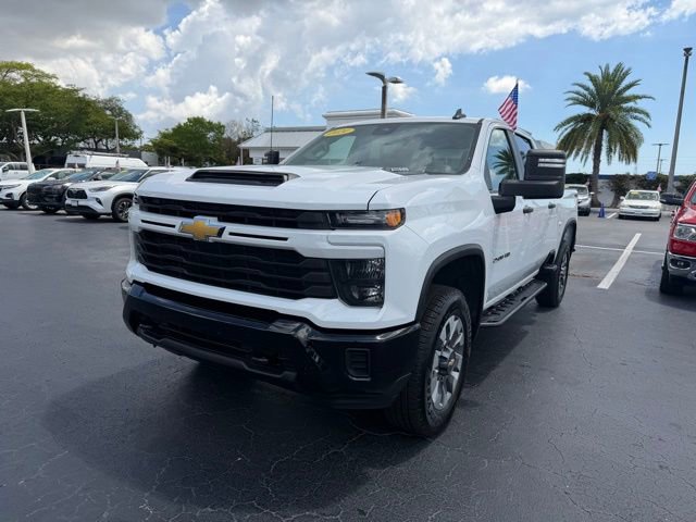 Used 2024 Chevrolet Silverado 2500 Custom w/ Custom Value Package AWD/4WD image 3