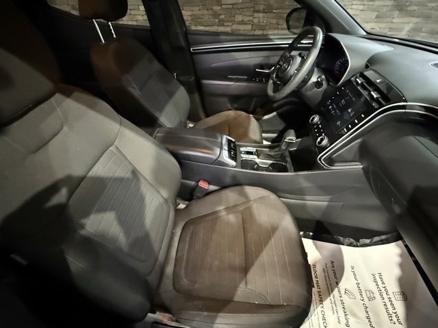 Used 2023 Hyundai Santa Cruz SEL image 2