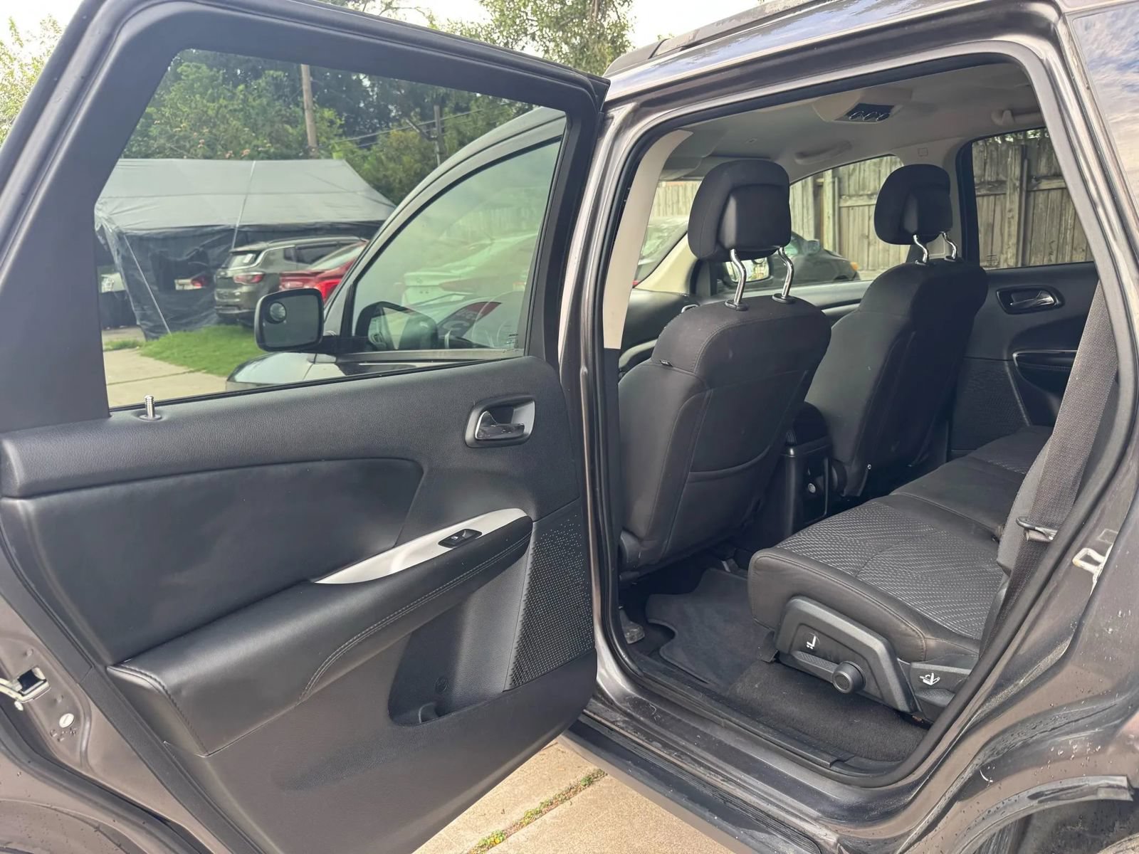 Used 2018 Dodge Journey SE w/ Popular Equipment Group FWD image 17