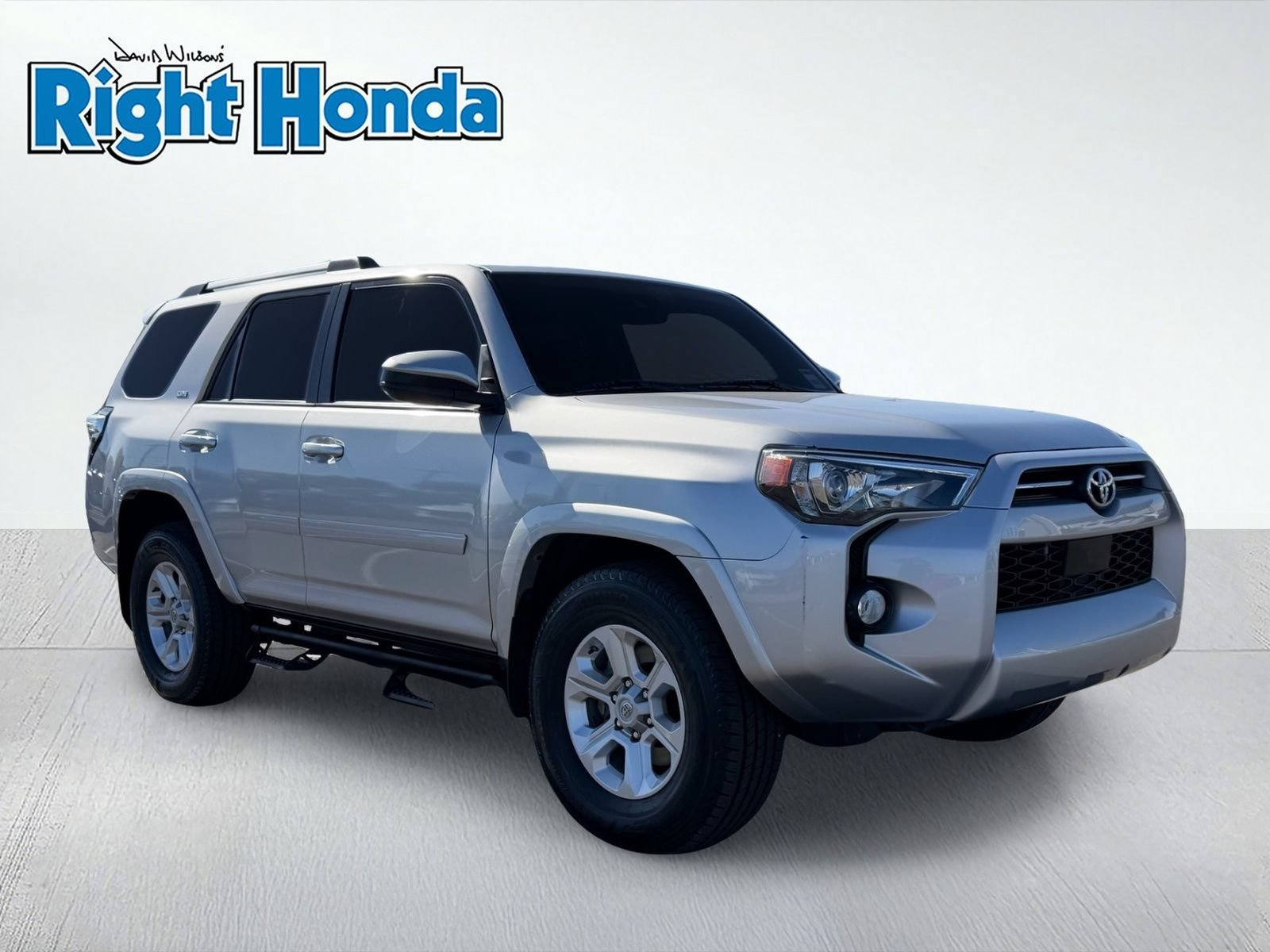 Used 2020 Toyota 4Runner SR5 RWD image 10