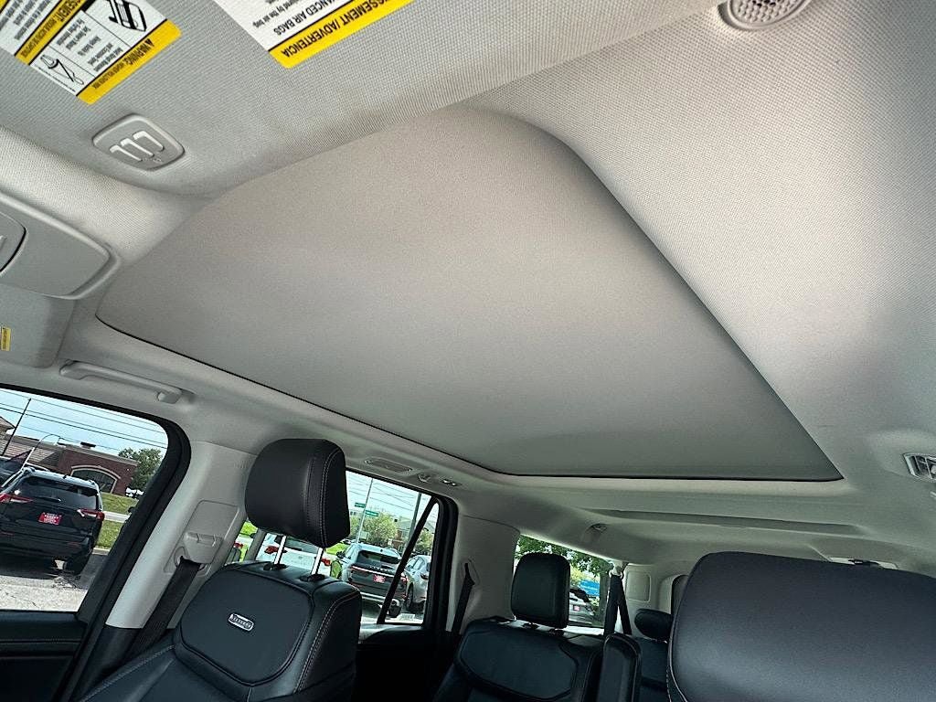 Used 2025 Ford Expedition Max Platinum AWD/4WD image 15