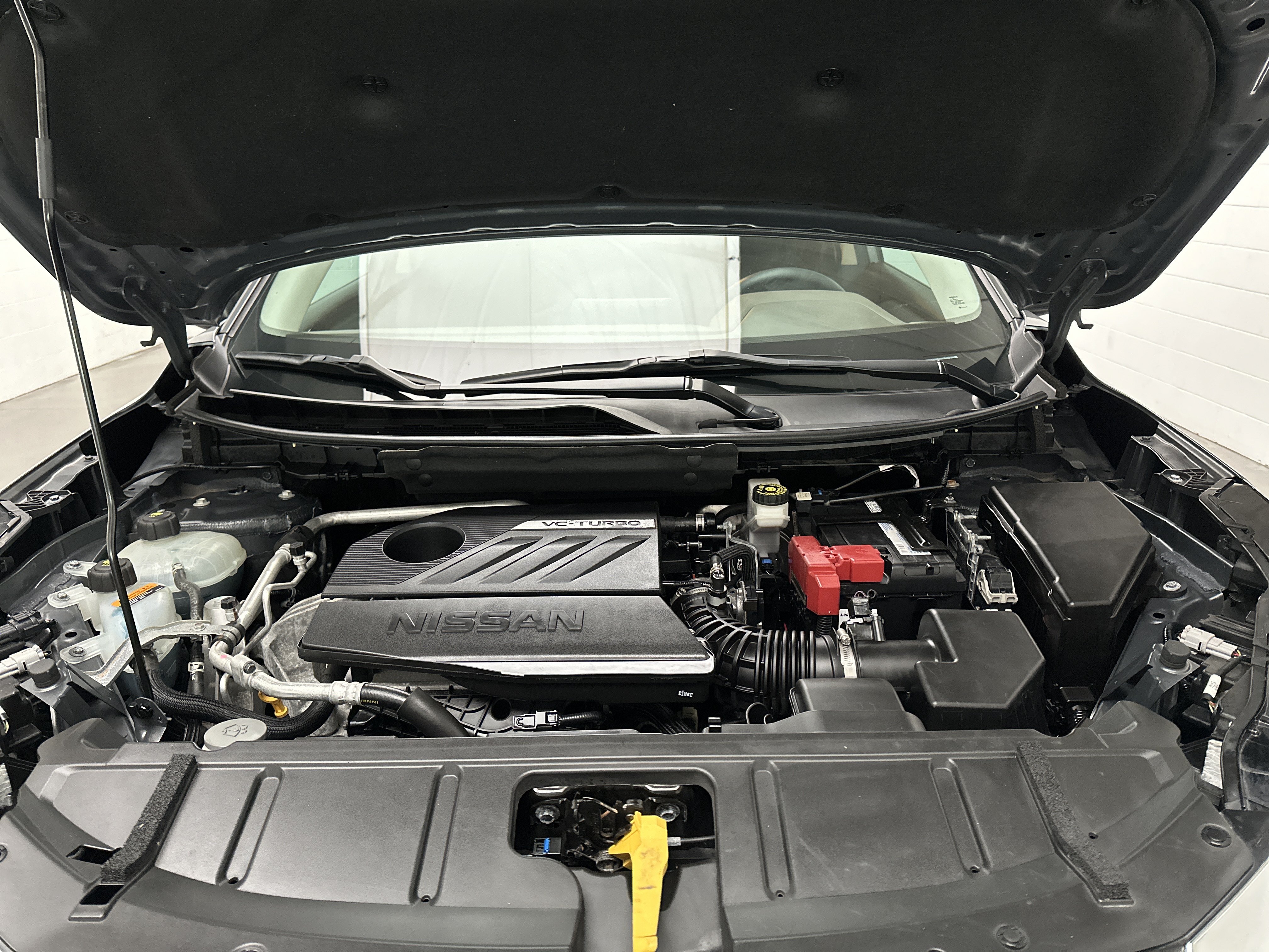 Used 2023 Nissan Rogue S AWD/4WD image 38
