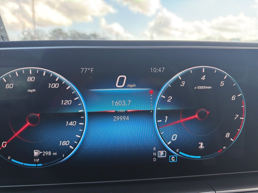 Used 2022 Mercedes-Benz GLE 350 4MATIC image 4