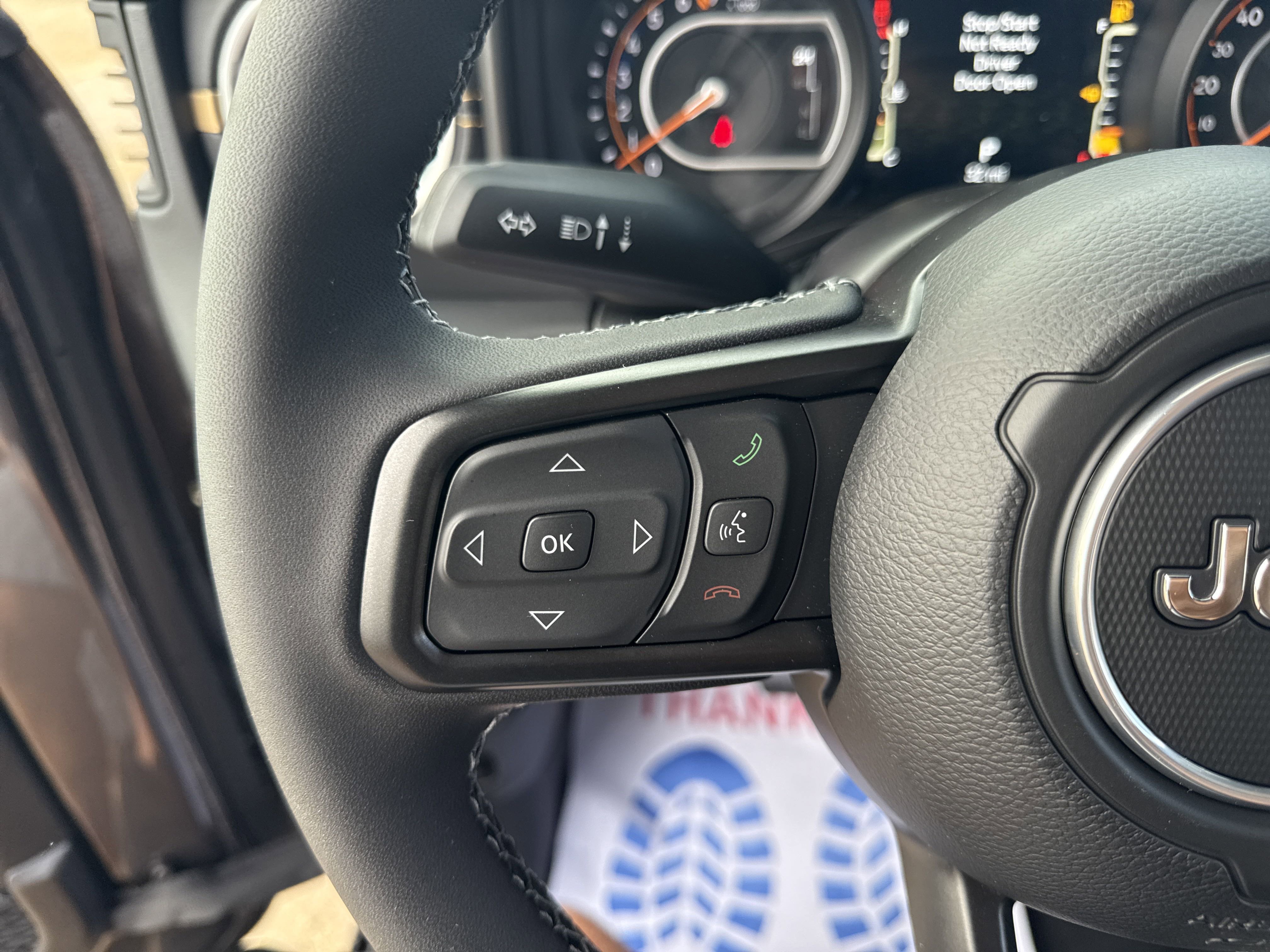 New 2025 Jeep Gladiator Sport w/ Premium Package image 19