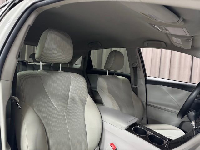 Used 2015 Toyota Venza LE AWD/4WD image 9