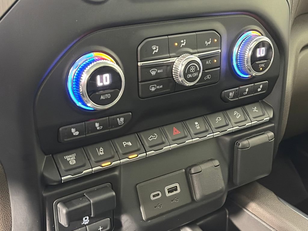 Used 2023 GMC Sierra 2500 Denali w/ Denali Ultimate Package image 21