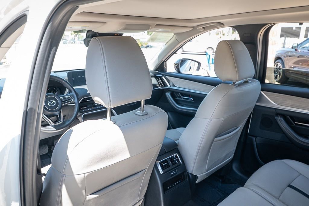 Used 2025 MAZDA CX-70 Plug-In Hybrid w/ Premium Pkg image 22