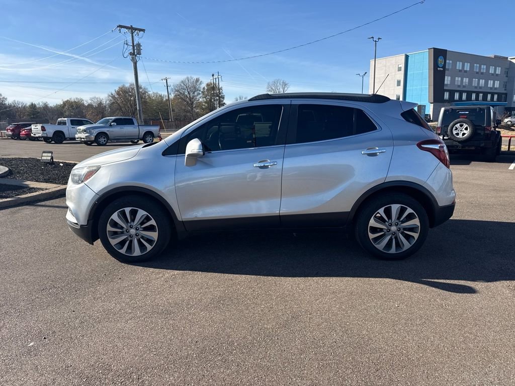 Used 2018 Buick Encore Preferred image 33
