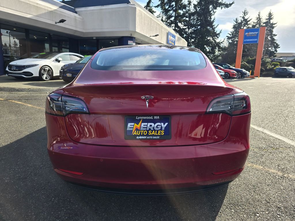 Used 2018 Tesla Model 3 Long Range RWD image 4