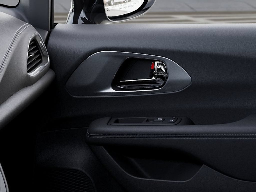 New 2027 Chrysler Pacifica Limited AWD/4WD image 25
