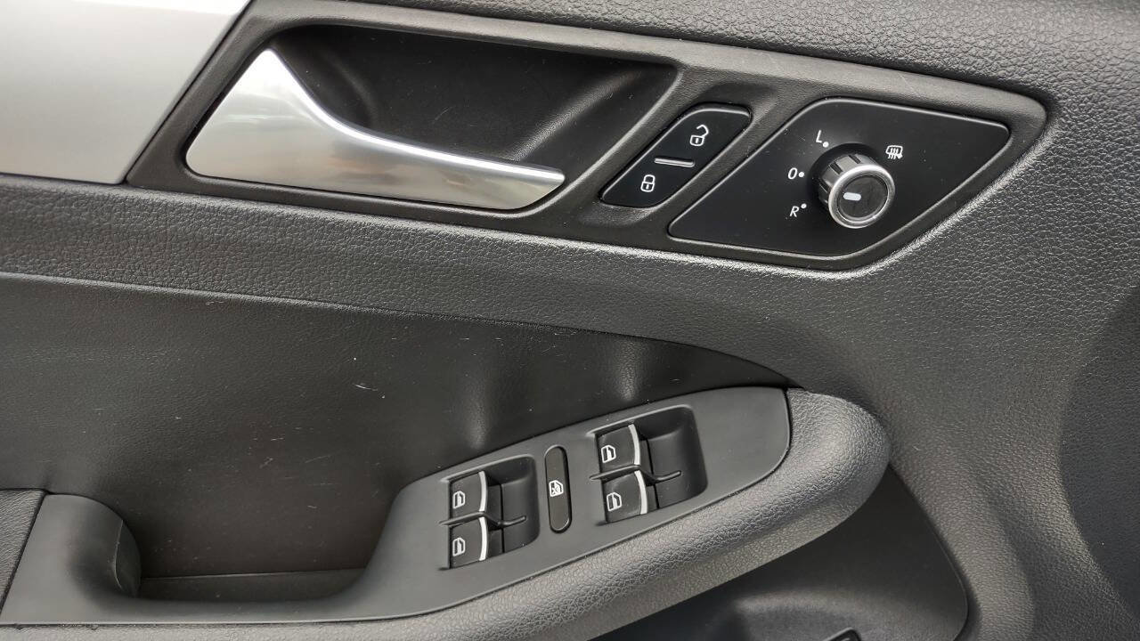 Used 2013 Volkswagen Jetta SE image 11