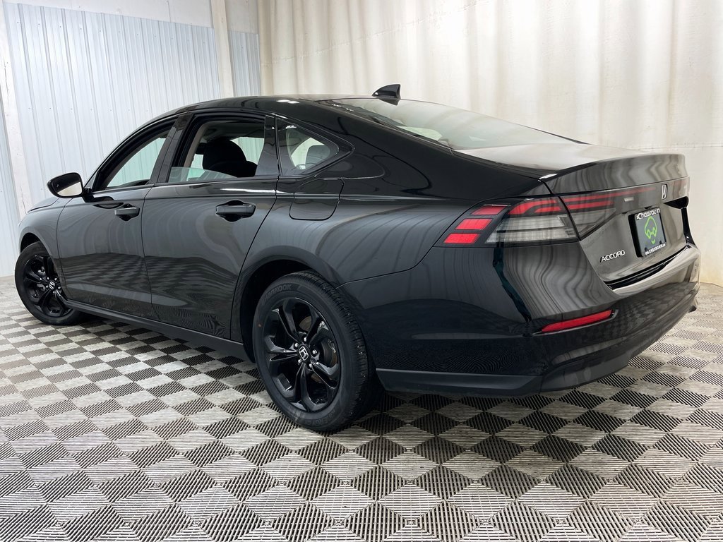 Used 2025 Honda Accord SE image 43