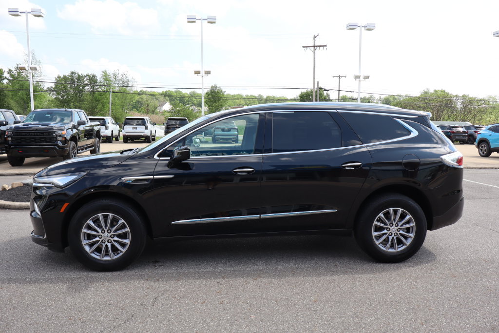 Certified 2024 Buick Enclave Essence w/ Technology Package AWD/4WD image 29