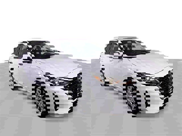 Used 2025 Nissan Sentra S image 2