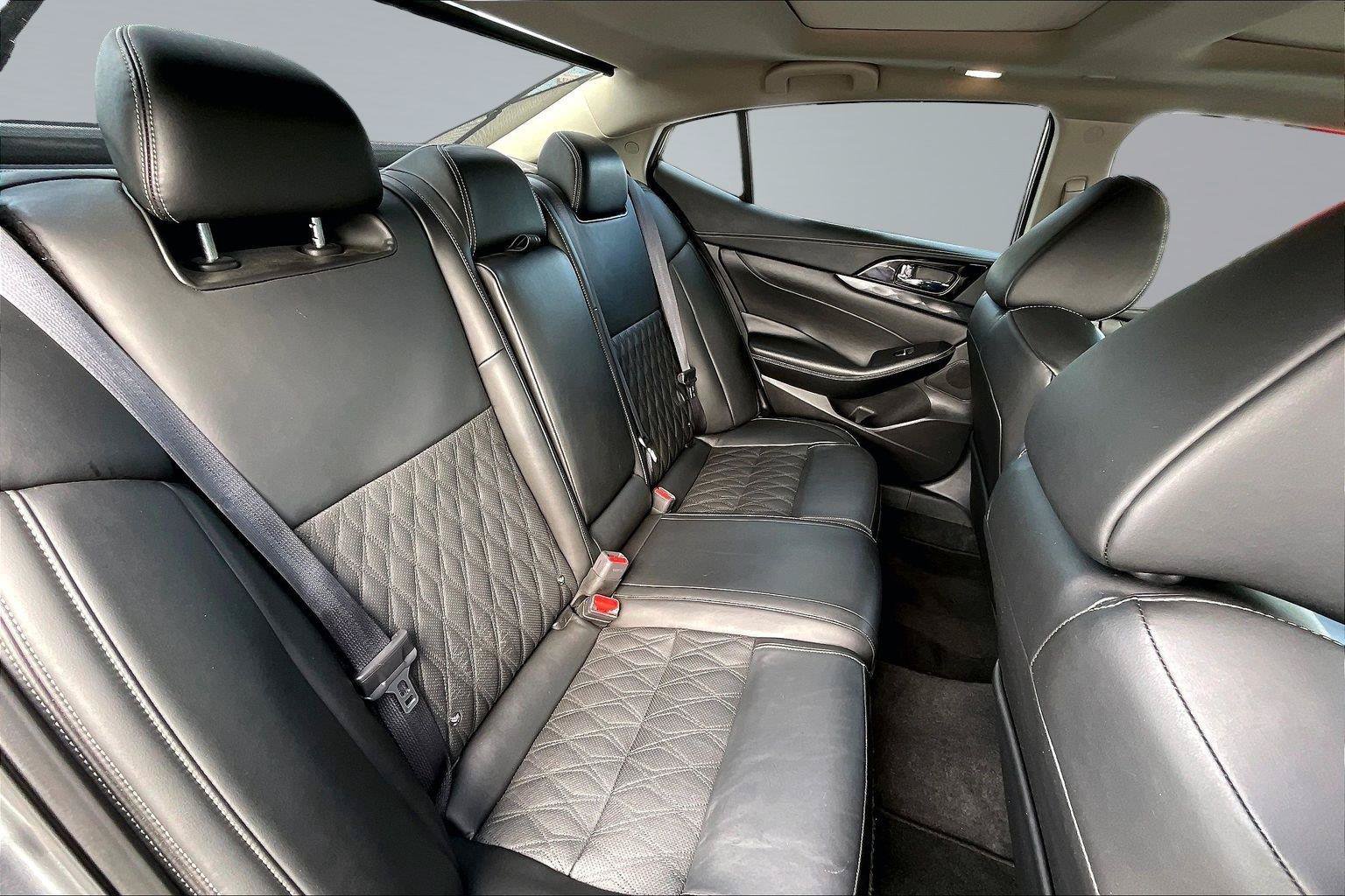 Certified 2023 Nissan Maxima Platinum w/ Sport Mat Group FWD image 28