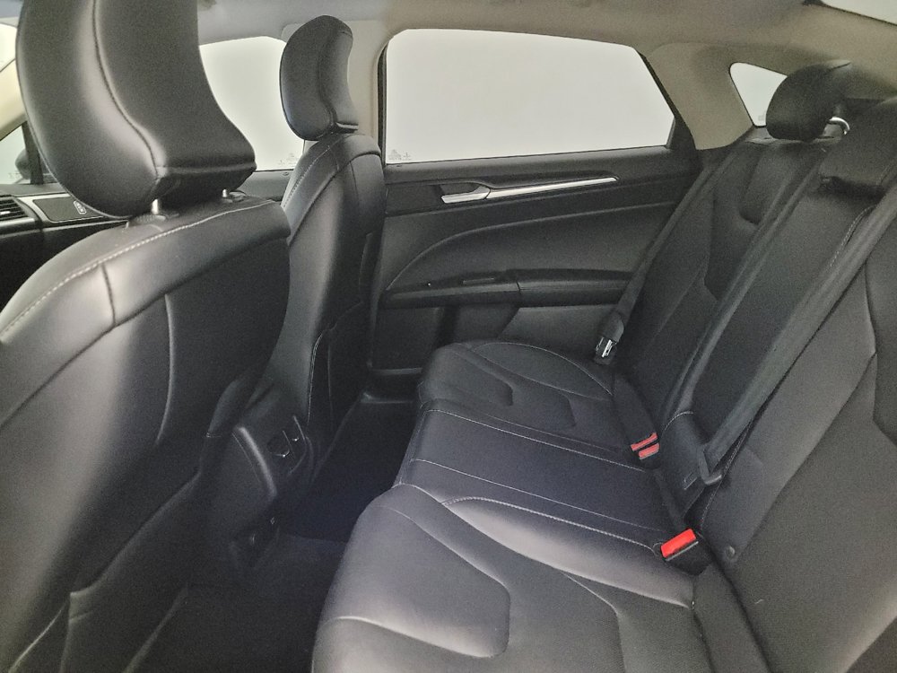 Used 2017 Ford Fusion Titanium image 18