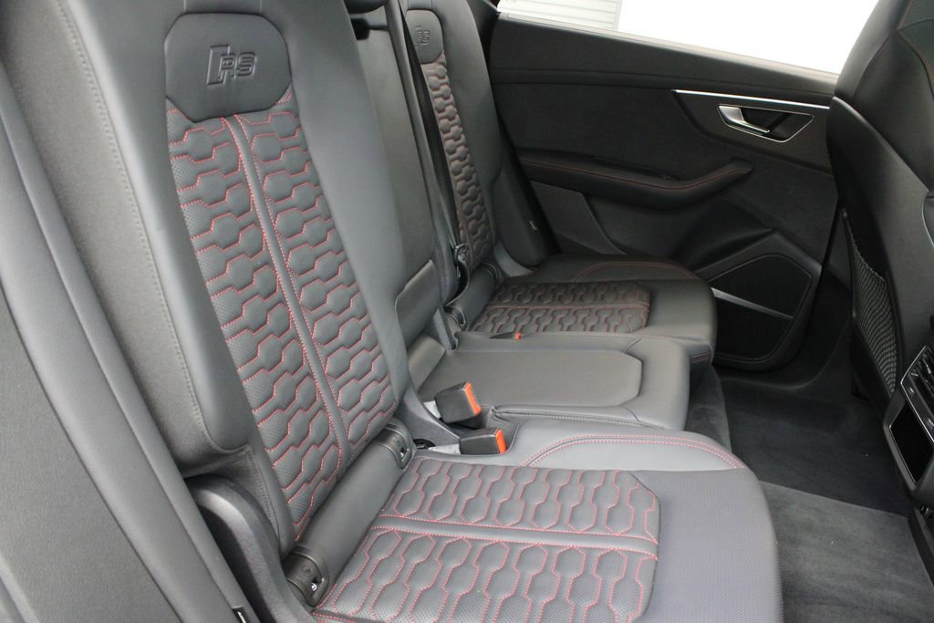 Used 2023 Audi RS Q8 w/ Black Optic Package image 22