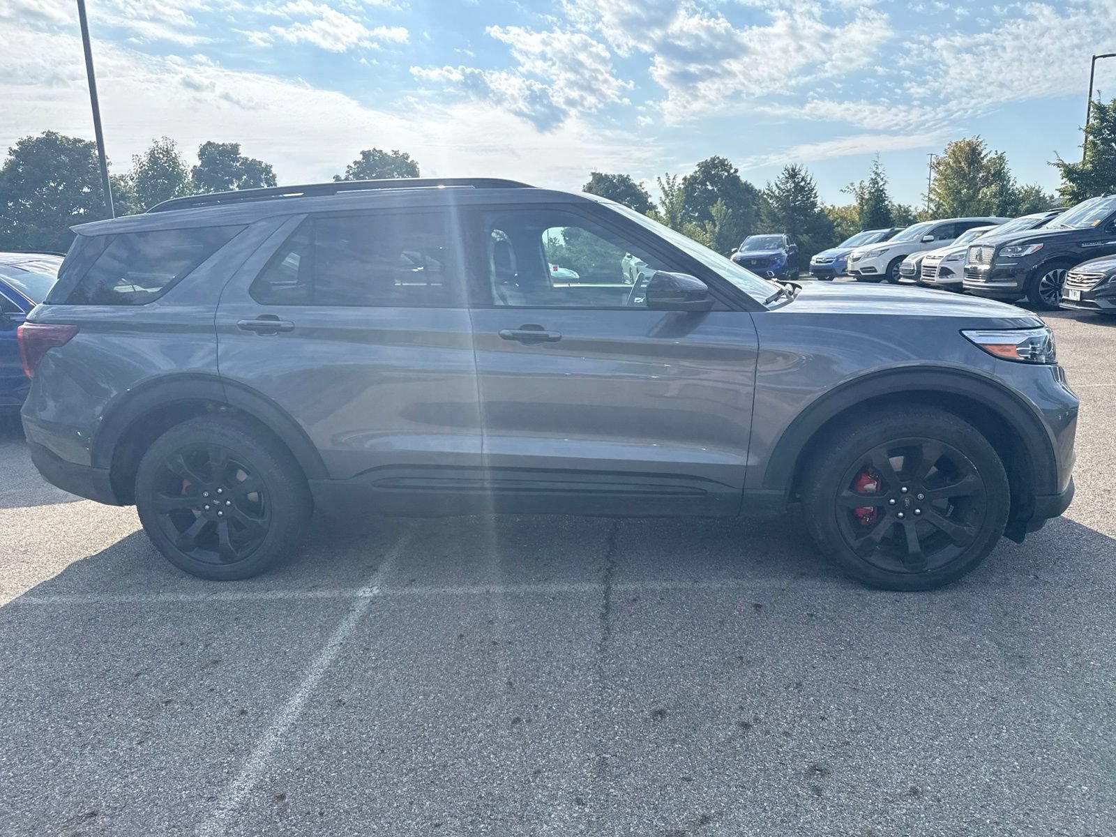 Used 2022 Ford Explorer ST w/ Equipment Group 401A AWD/4WD image 4